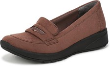 BZees Women's Gamma Loafers NW/OB