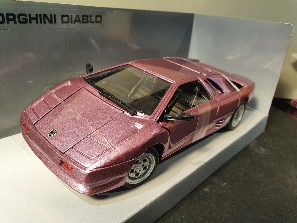 OLD STOCK / LAMBORGHINI DIABLO VIOLET METAL 1/24 MONDO MOTORS - Photo 2/3