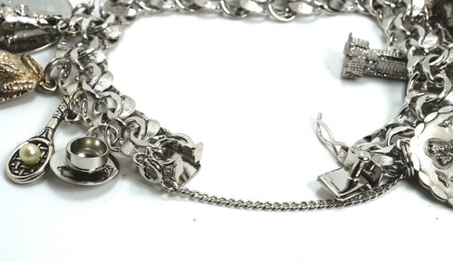 Vintage Sterling Silver Chunky Charm Bracelet, Travel Charms & More, 80.2 g - 第 17/17 張圖片