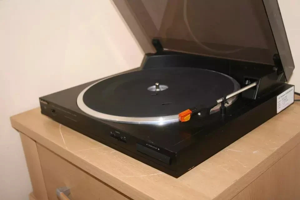 Kit Cerniere TECHNICS Coperchio Dust Cover Hinges Turntable SL-J110R SL-J110D - Immagine 2 di 4