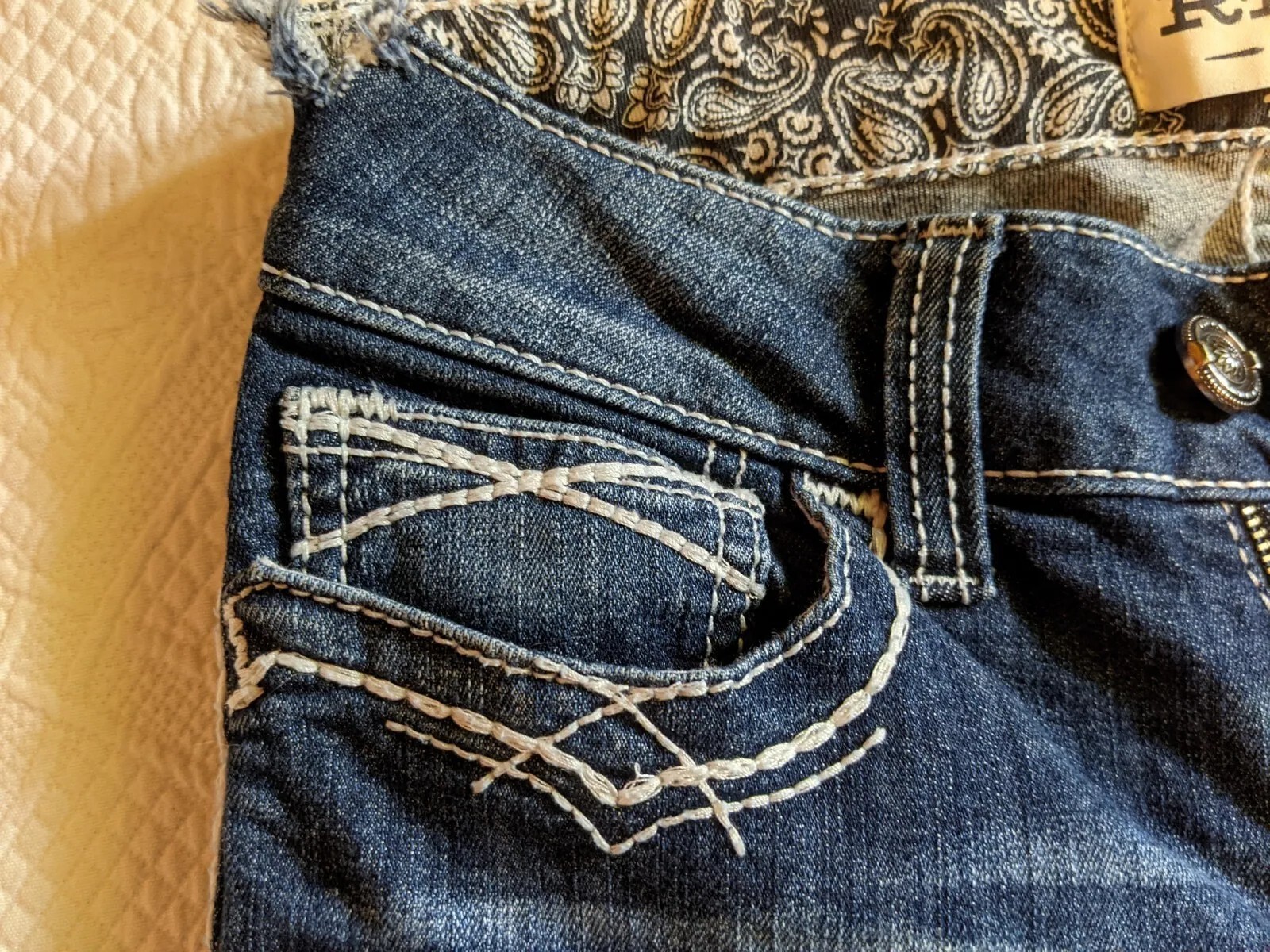 Picture 4 of 11