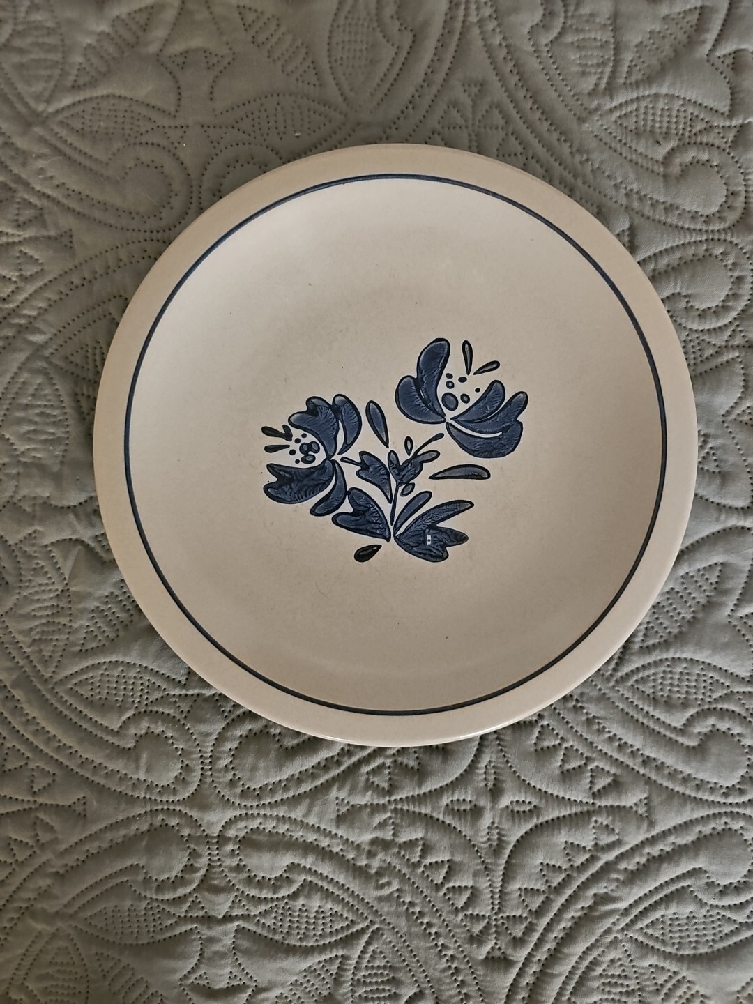 Pfaltzgraff Yorktowne Dinner Plate 101/4" Blue Floral Gray Stoneware