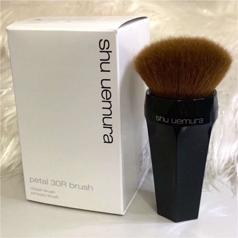 Shu Uemura Petal 30r Brush Shu Uemura Petal 30r Brush