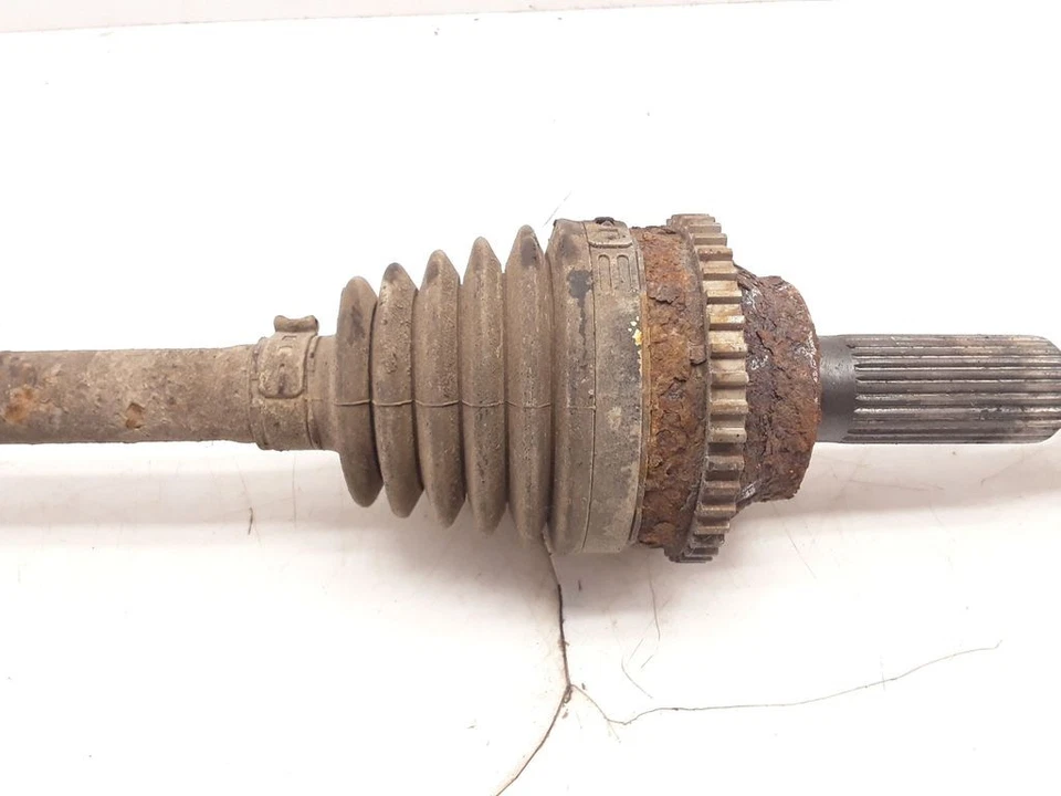 Mazda Tribute EP 2.3i 110kW Petrol 2005 Rear axle left transmission driveshaft Foto 2 de 4