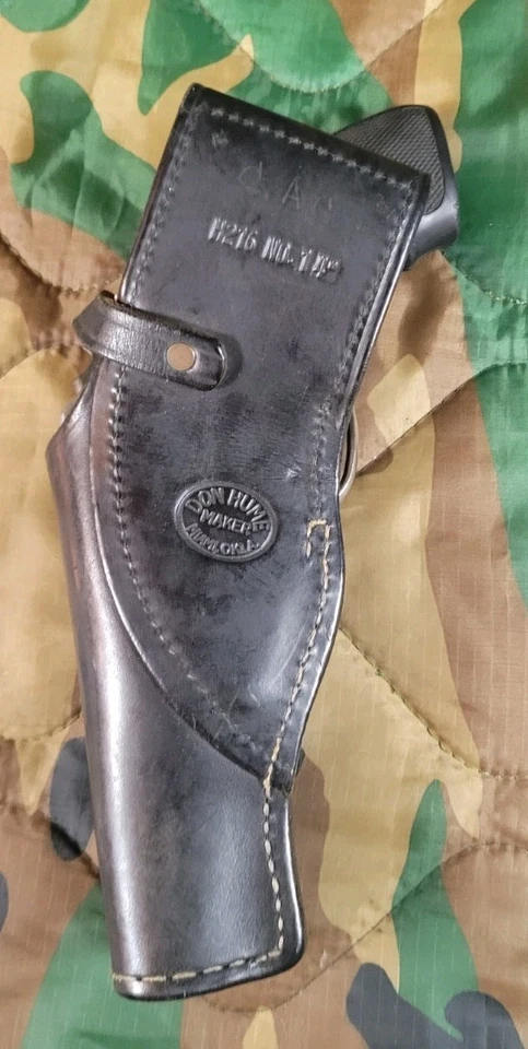 Funda de cuero negra para diestros Don Hume Nº 1 Smith&Wesson K Frame 4 pulgadas Foto 2 de 4