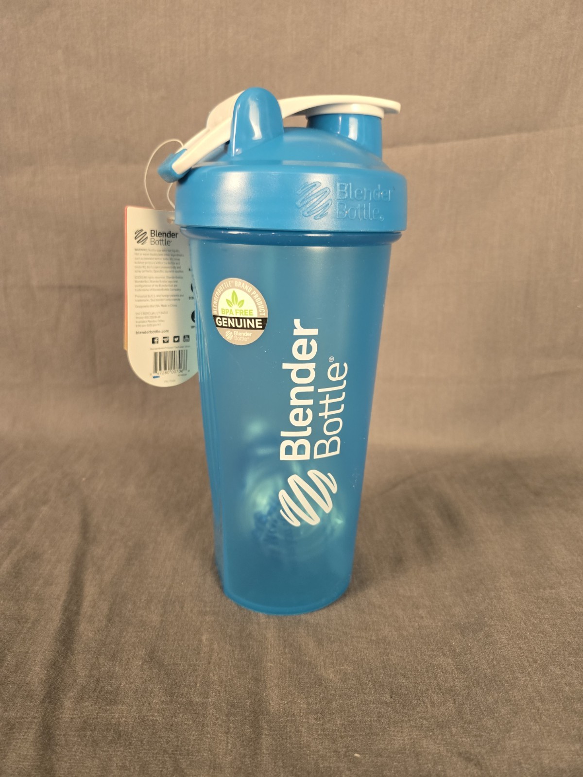 BLENDER BOTTLE CLASSIC V2 WITH METAL MIXING BALL 28 OZ. Blue