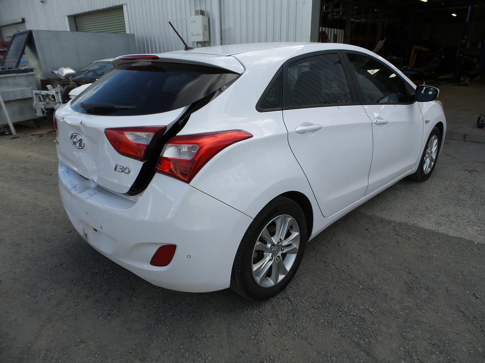 2013 Hyundai I30 AIRBAG CLOCKSPRING GD 5DR HATCH image 9