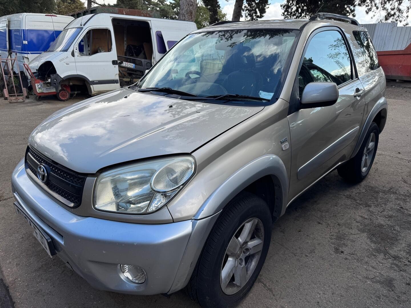 TOYOTA RAV-4 MK2 3DR 2000-2005 TAILGATE HINGES **BREAKING SPARES ...