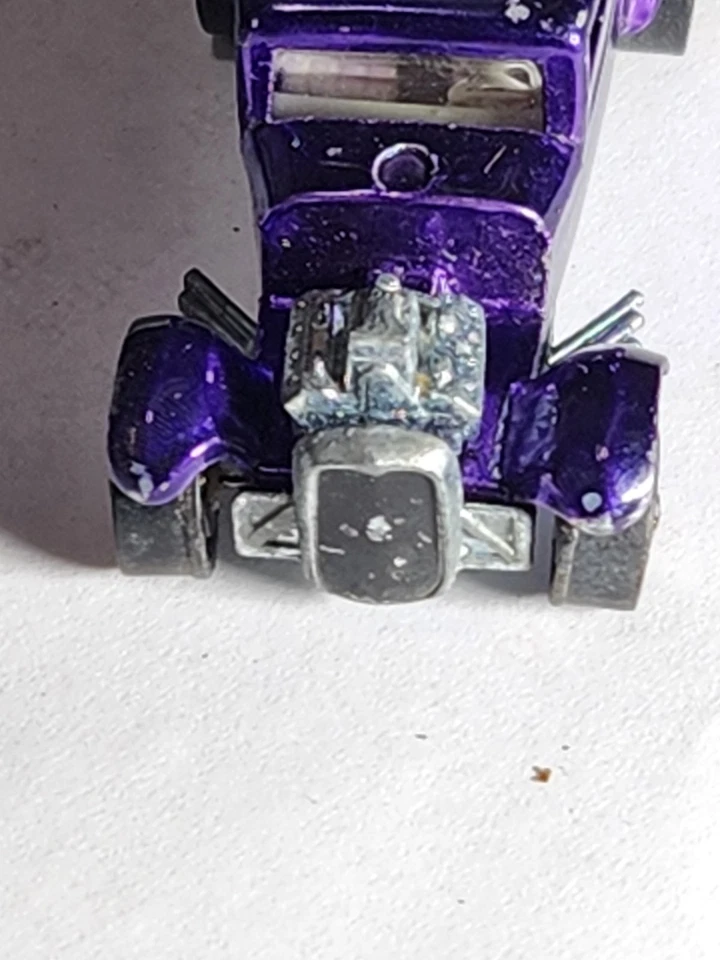 Ford '32 Vicky Vintage Redlines 1968 Hot Wheels púrpura Foto 4 de 4