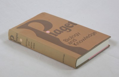 Biology and knowledge;: An essay on the relations between organic regulation...