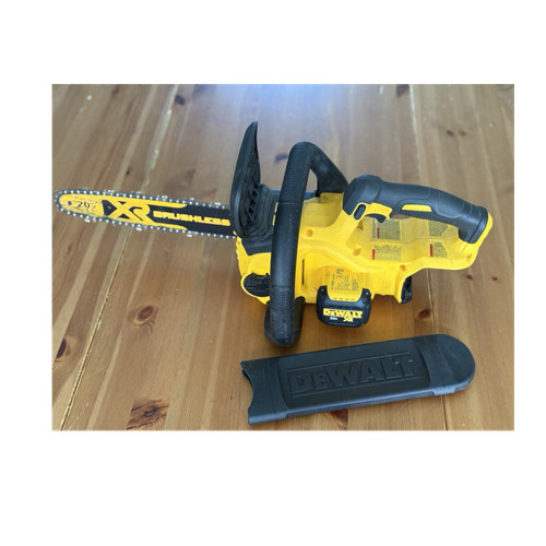 DEWALT XR 20V Brushless Cordless Chainsaw DCCS620 12" w/ Battery & Charger