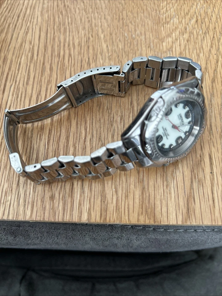 AMERICA BY PERRY ELLIS Mens Watch Blue Dial Gold/Silver 6-3/4” Stainless Band 3P - Image 4 of 4