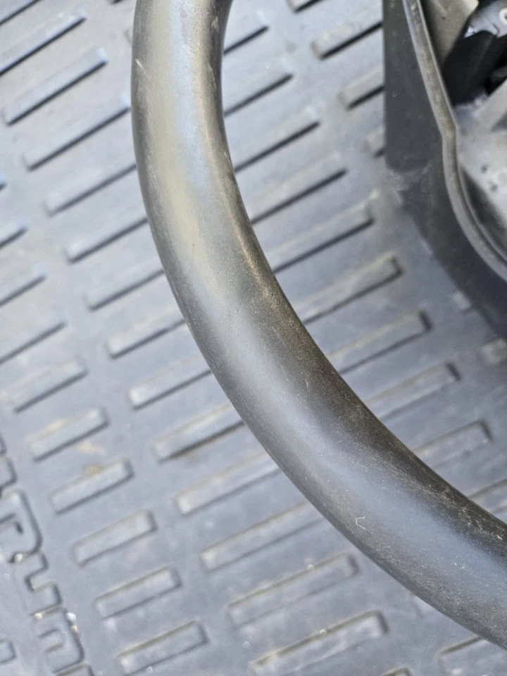 Volante Toyota FJ Cruiser 2007-2014 Foto 4 de 4