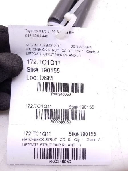 2011 TOYOTA SIENNA LEFT AND RIGHT SIDES LIFTGATE LIFT SUPPORTERS ASSEMBLY - Image 4 of 4