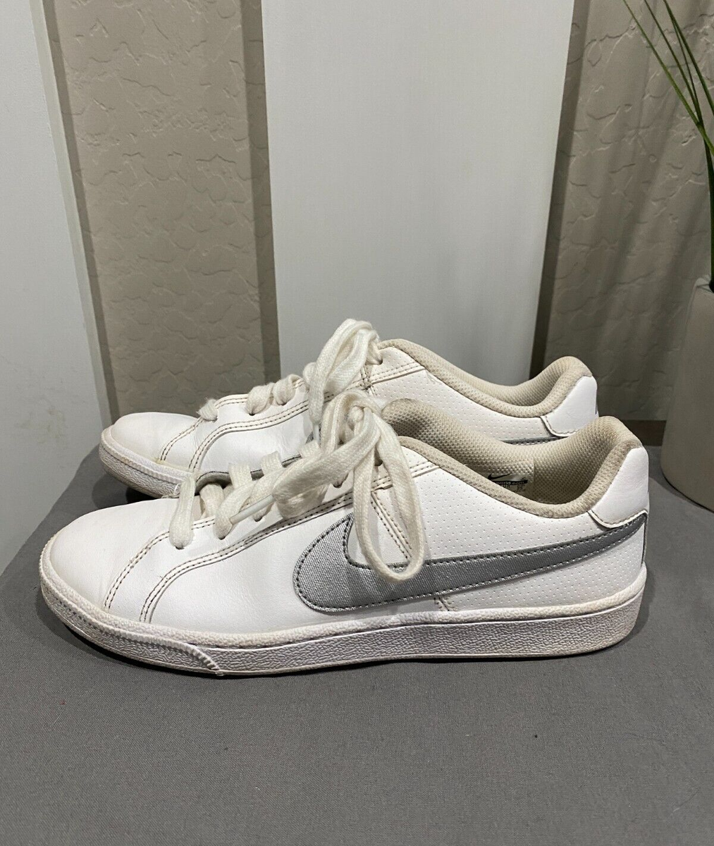 Nike Women's Court Royale AC Casual Sneaker White w/Gray Size Regular US