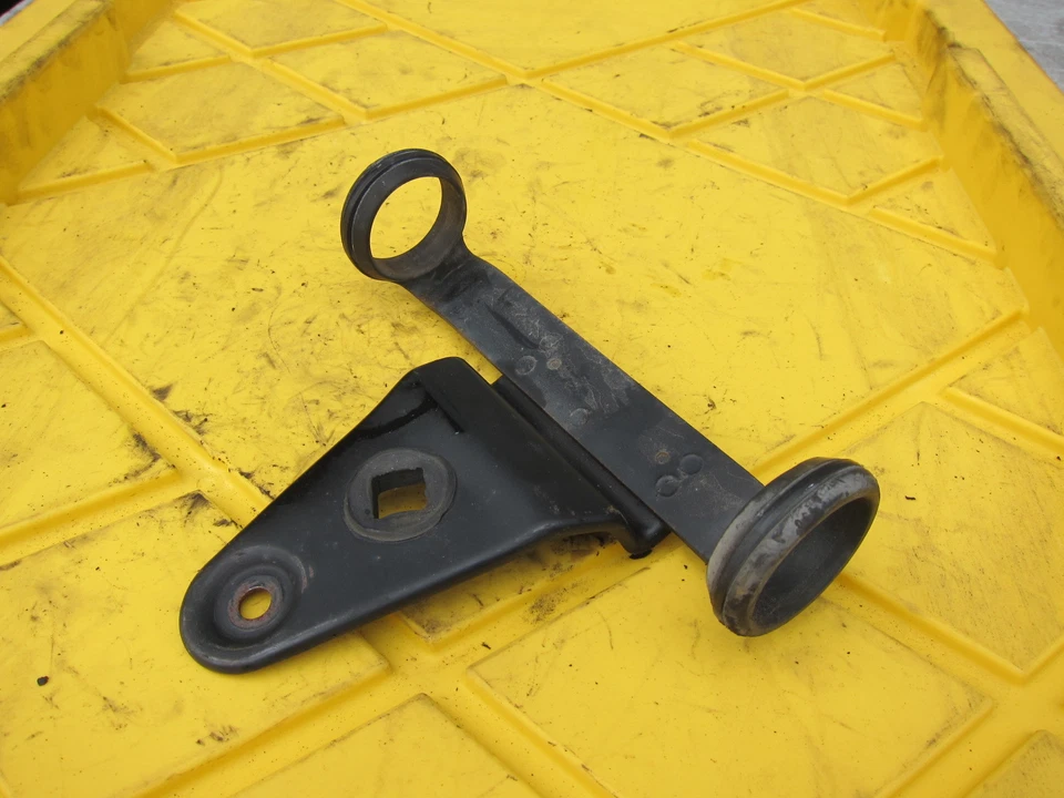 Suzuki GS850G 1979 OEM caja de faros carcasa cubo Foto 2 de 4