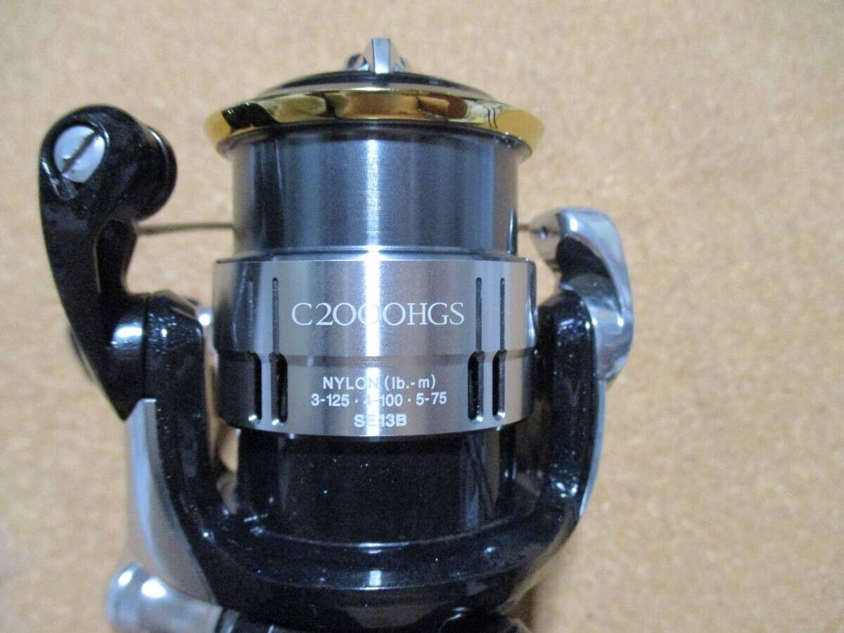 Shimano 12 Vanquish C2000HGS Spinning Reel Used with Box F/S Shimano 12 Vanquish C2000HGS Spinning Reel Used with Box F/S