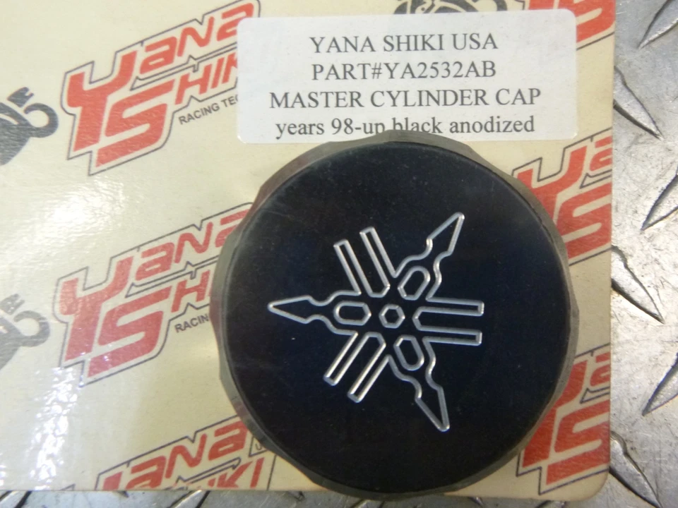 Крышки крышки крышки крышки резервуара главного цилиндра - для всех мотоциклов Yamaha - черные - Изображение 2 из 3