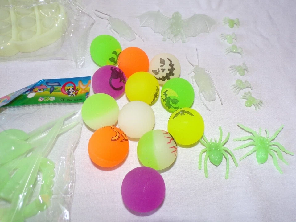 Lote Halloween Truco o Trato Agarrar Bolsa Juguetes Vampiro Disfraz Arañas Decoraciones Foto 4 de 4