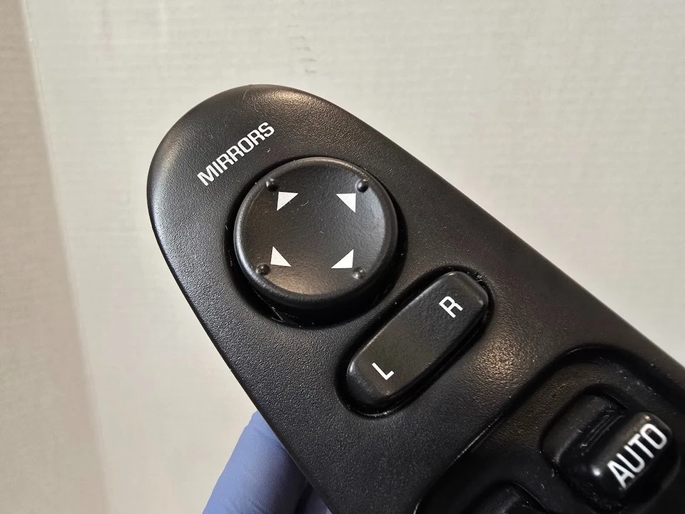 00-05 Interruptor de ventana maestra del lado del conductor Buick Lesabre LH OEM 25654433 negro A146 Foto 3 de 4