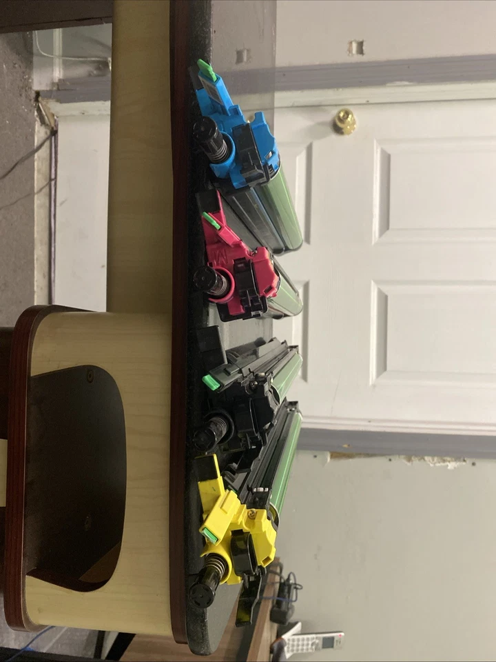 Toshiba E-Studio 2508A Juego de unidades de batería CMYK Foto 2 de 4