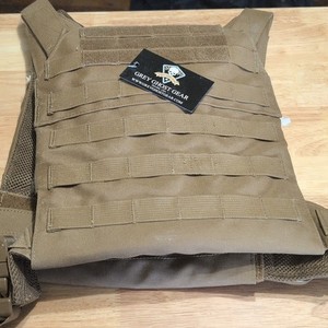 Grey Ghost Gear  Plate Carrier Coyote Brown w/ two 10x12" Hard Plates NEW