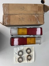 Nos Oem 1978 Ford Granada Rh Lh Tail Light D8dz-13450-a D8dz-13451-a Pair Nos Oem 1978 Ford Granada Rh Lh Tail Light D8dz-13450-a D8dz-13451-a Pair