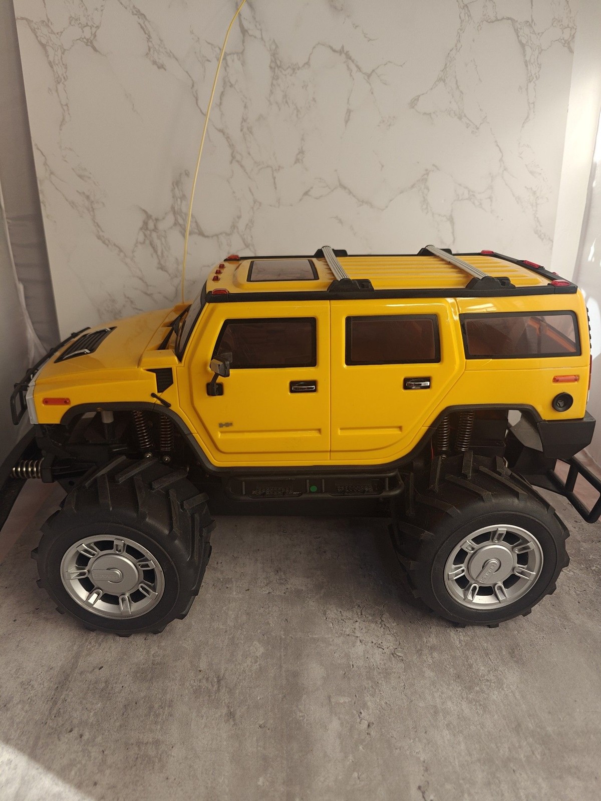 Vintage Radio Shack Hummer H2 RC 2004 Tested No Remote Read Desc