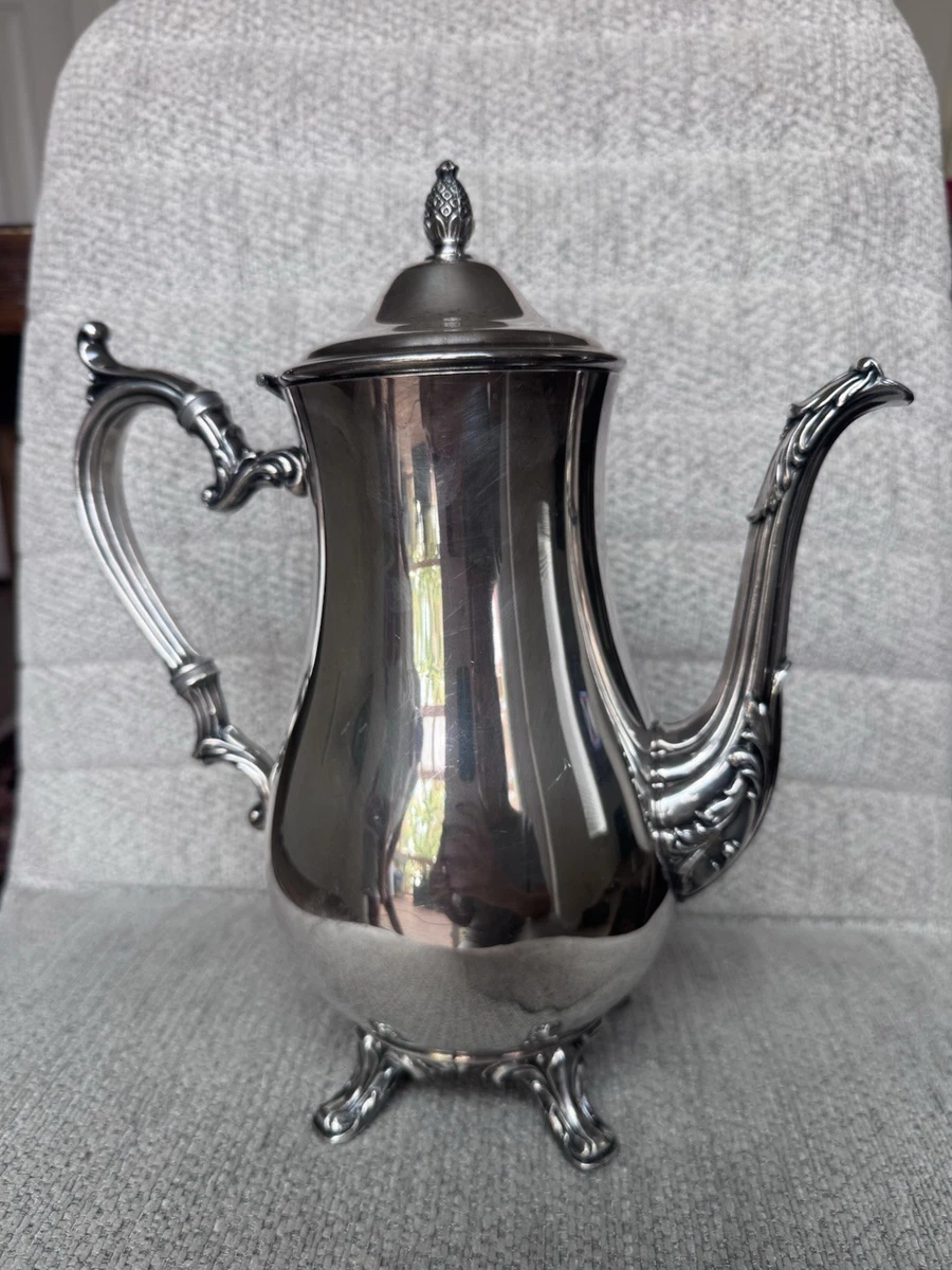 25+ Wm. Rogers & Son Antique US Silver-Plated Teapots, Coffee Pots
