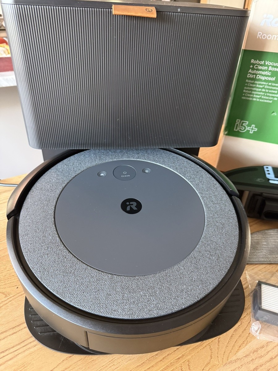 iRobot Roomba Combo i5+ Robot Vacuum & Mop w/Clean Base Self