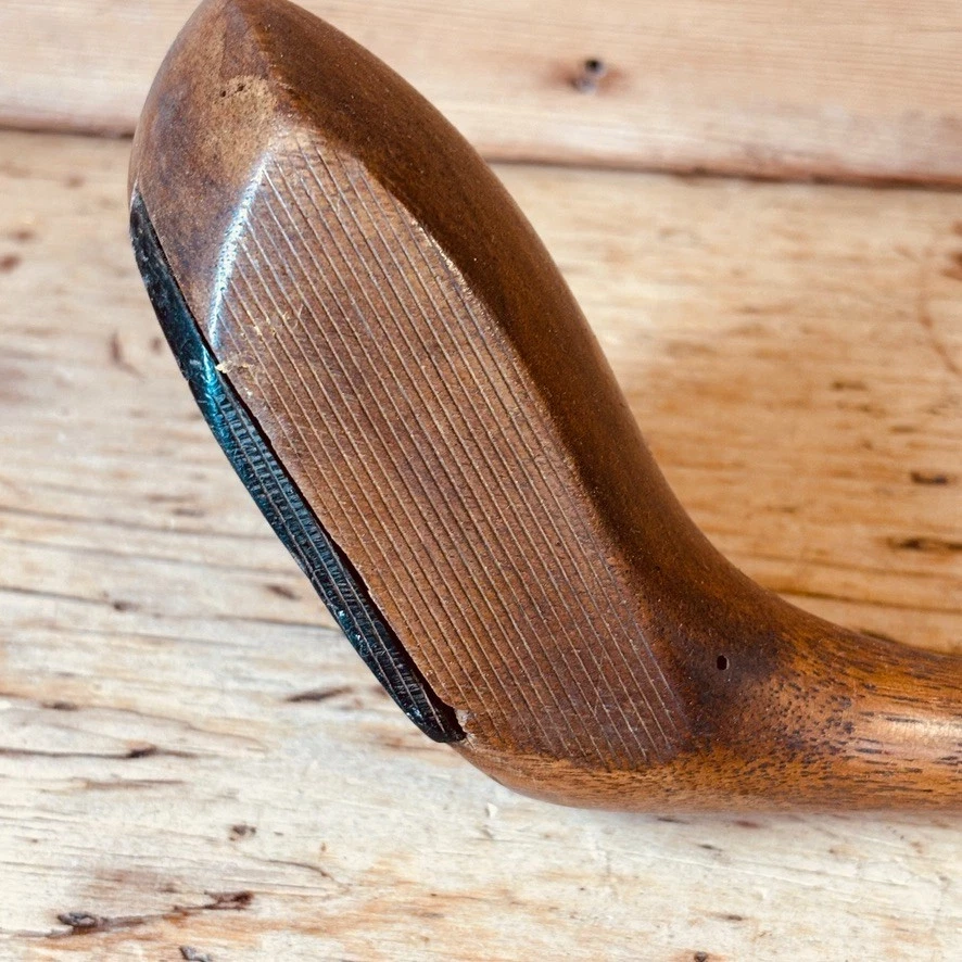 VINTAGE WOODEN HICKORY SHAFT DRIVER - S.STEWART STAMPED WEIGHT - RIGHT HAND - Image 2 of 4