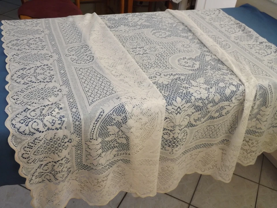 nappe dentelle, 1.40 m X 1.40 m, ancienne - Photo 4/4