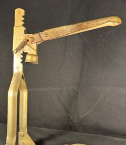 Vintage Antique Indestro 1920's Bottle Capper Hand Press Machine Tool. BREWERY