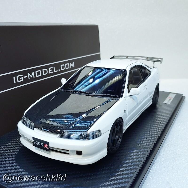 Honda Integra (DC2) Type R White IGNITION MODEL 1/18 #IG3054 Honda Integra (DC2) Type R White IGNITION MODEL 1/18 #IG3054