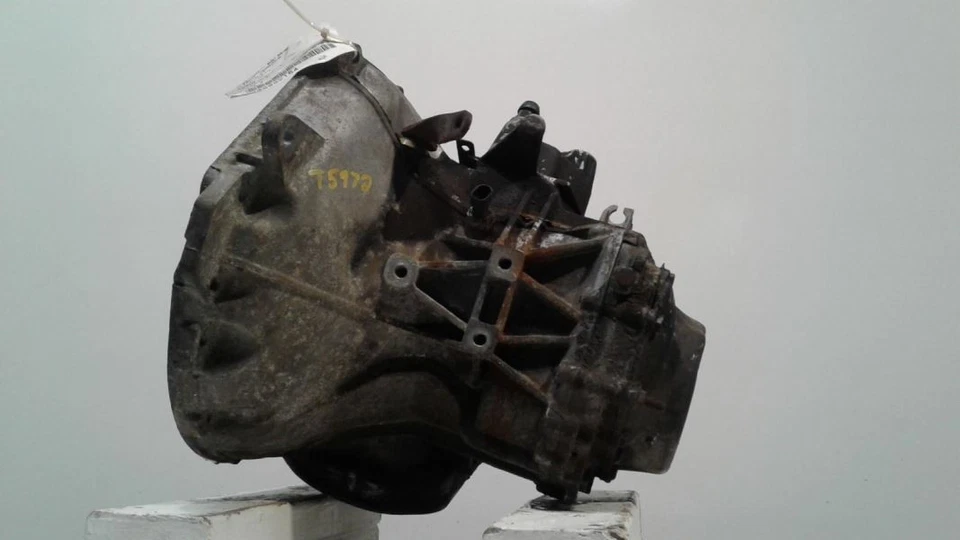 Manual Transmission 1998-2002 Daewoo NUBIRA 78K Miles 5 Speed 78K Miles Foto 2 de 4