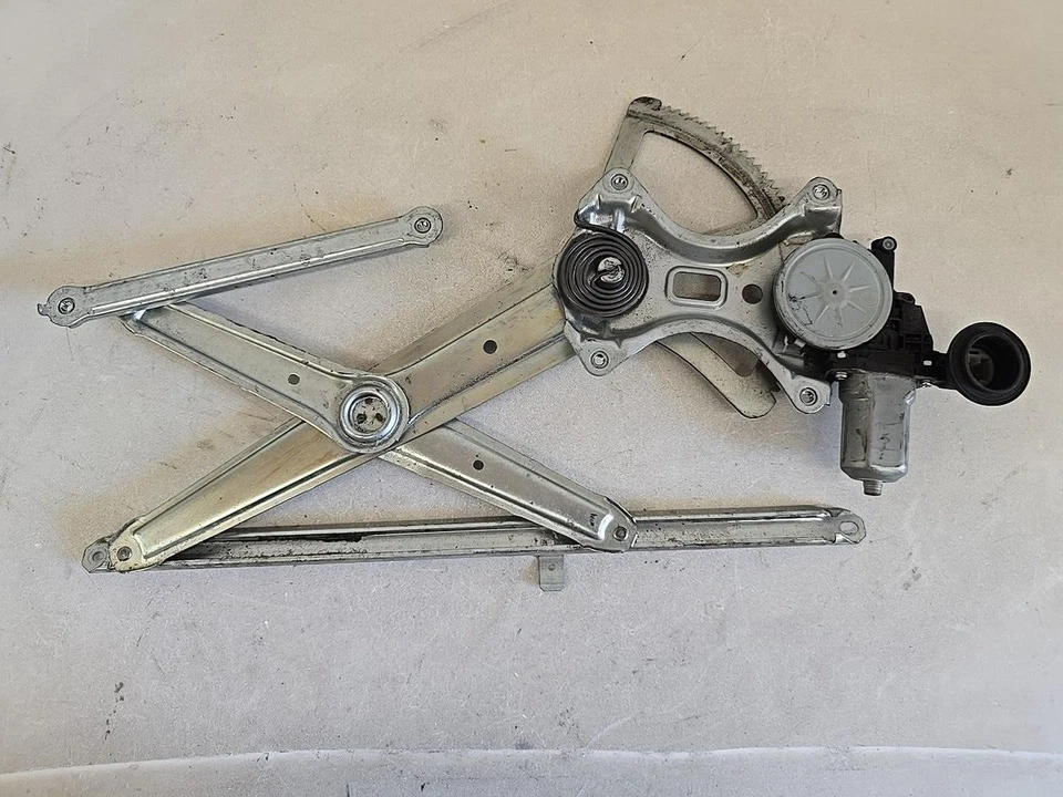 2013 丰田 CAMRY 右前窗调节器 — 第 4/4 张图片