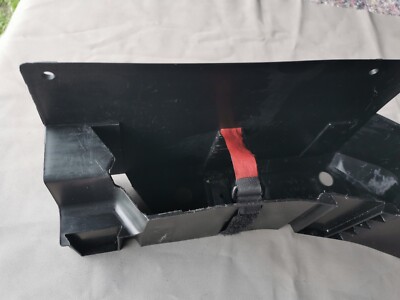 MERCEDES BENZ W211 E KLASSE KOMBI WAGENHEBER HALTERUNG FACH 2118900614