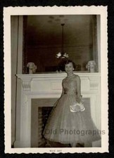 WOMAN BEAUTIFUL FORMAL DRESS FIREPLACE MIRROR OLD/VINTAGE PHOTO- B813