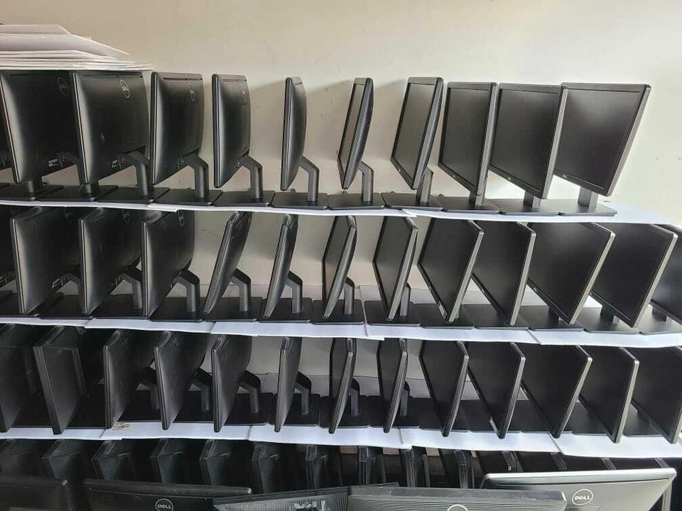 Dell P2214Hb 22" Widescreen LED Monitor 1920 x 1080 (w Stand) - Image 4 of 4