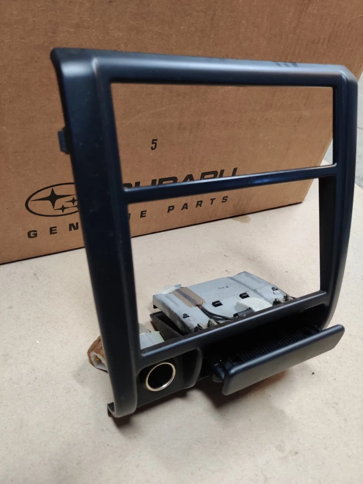 Subaru Impreza 1998-2001 HVAC Radio Trim Panel Estéreo Cenicero Tablero GC8 2.5RS Foto 2 de 4