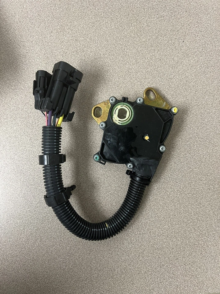 Interruptor de seguridad neutro genuino 1994350 para Pontiac Grand Prix 1994-1995 Foto 3 de 3