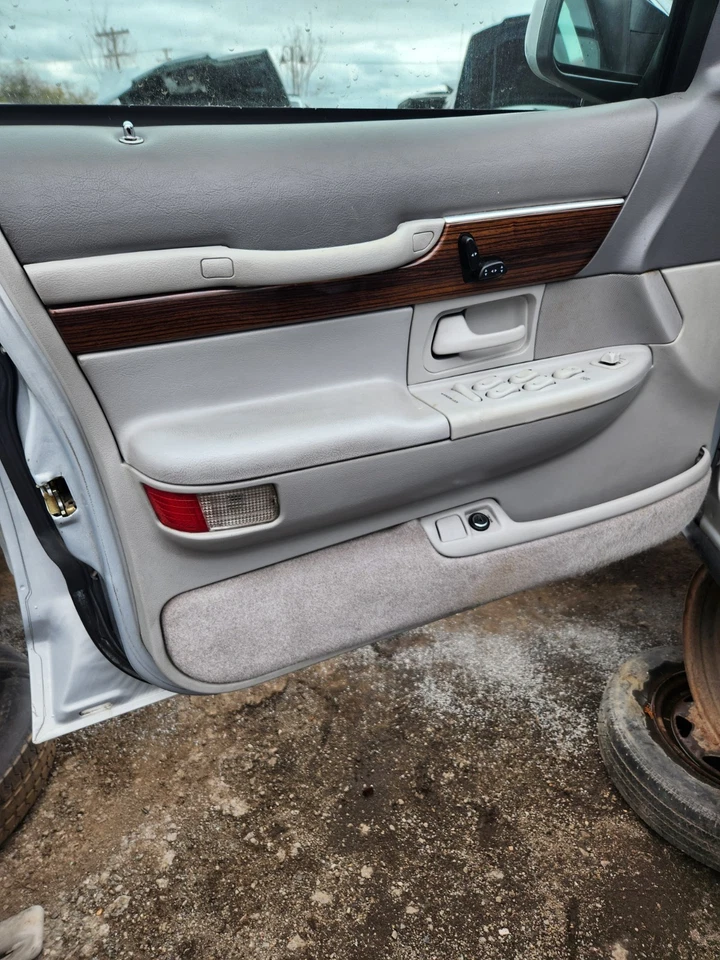 Tapicería de panel de puerta delantera para conductor de coche urbano Lincoln Town Car 1995-1997 verde Foto 2 de 4