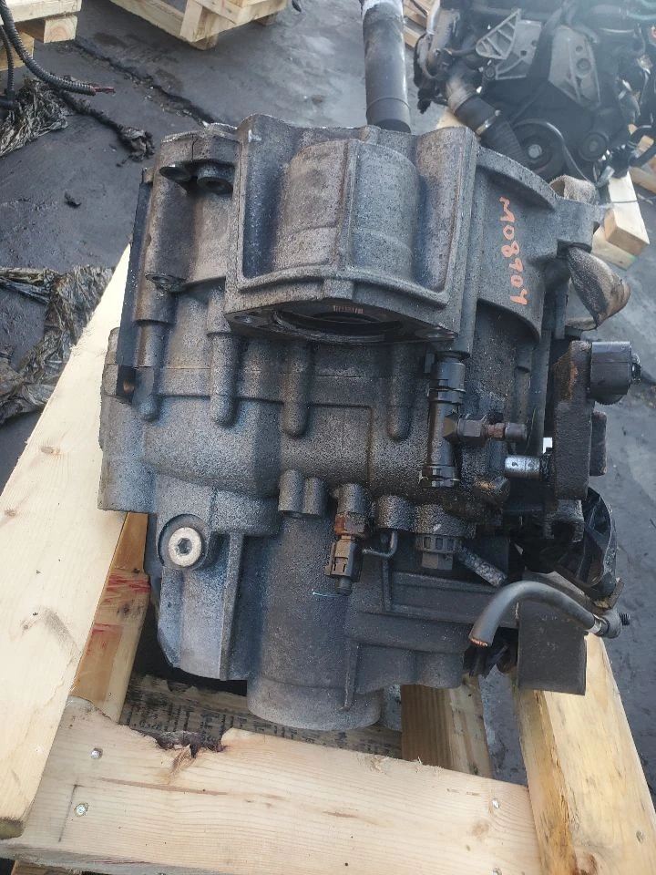 Used Manual Transmission Assembly fits: 2013 Volkswagen Golf gti MT 2.0L 6 speed Foto 2 de 4