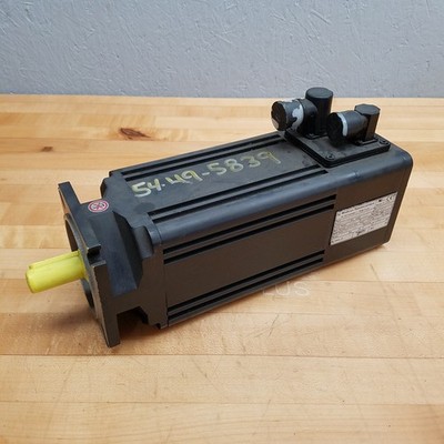 Modicon BPH1153N5MA2CA2 AC Servo Motor, 3/4'' Shaft - NEW