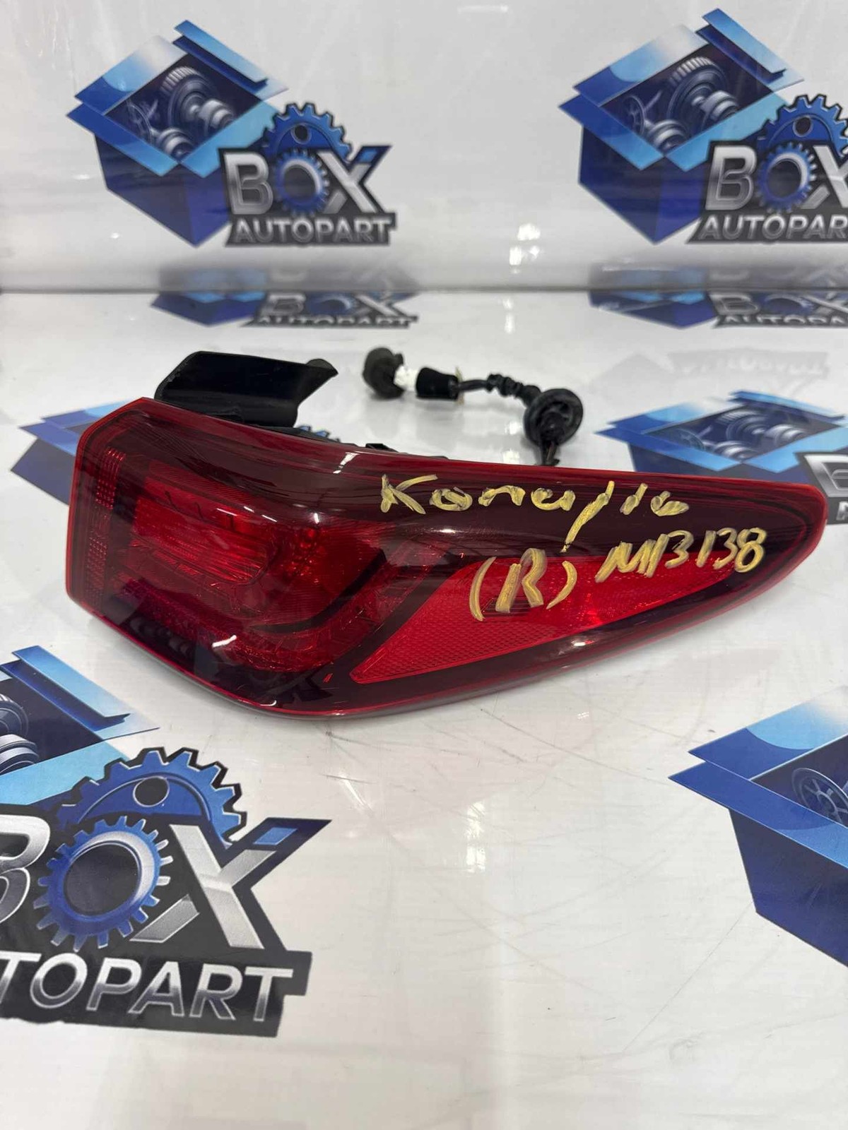 2018-2021 HYUNDAI KONA Tail Light Tail Lamp Right Passenger Side OEM