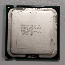 Intel Core 2 Quad Q8300 Yorkfield 32-bit LGA 775 2.5 GHz 4 core 95W CPU SLGUR