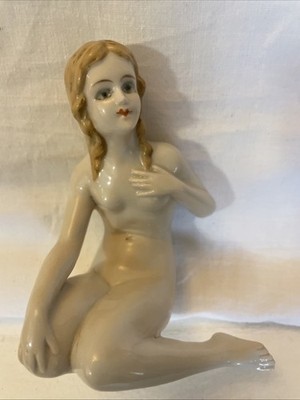 Antike deutsche Porzellan Badende Belle Figur Art Deco 10 cm x 8 cm