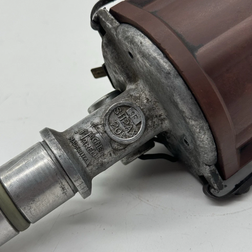 Distribuidor Porsche 911 T con tapa y rotor originales MAGNETI MARELLI S112AX 911T Foto 2 de 4