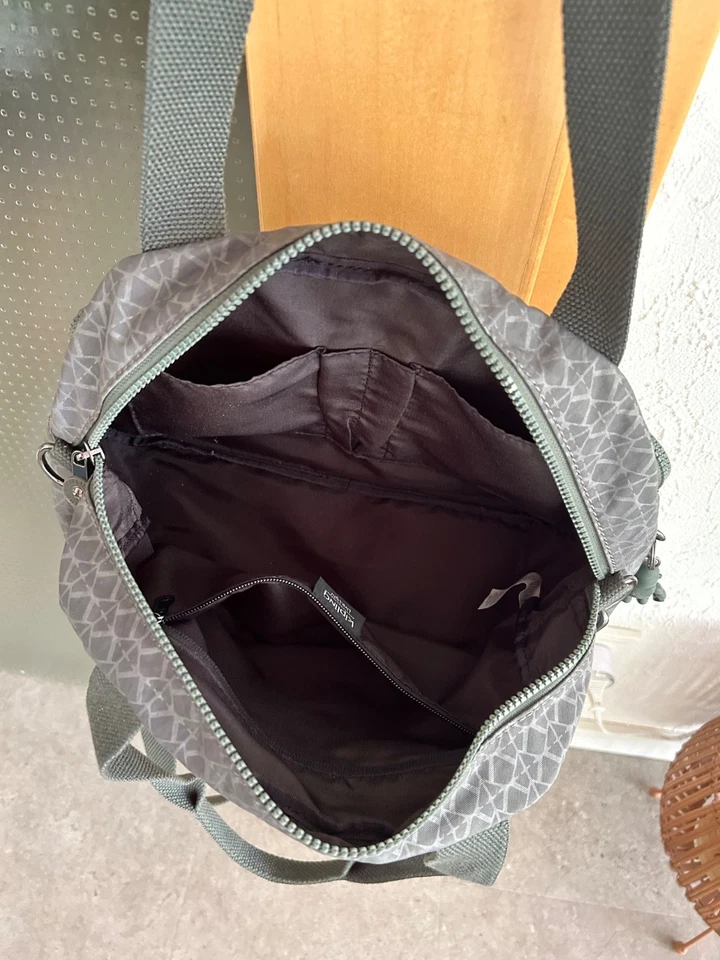 kipling tasche defea dunkelgrün gemustert - Bild 4 von 4