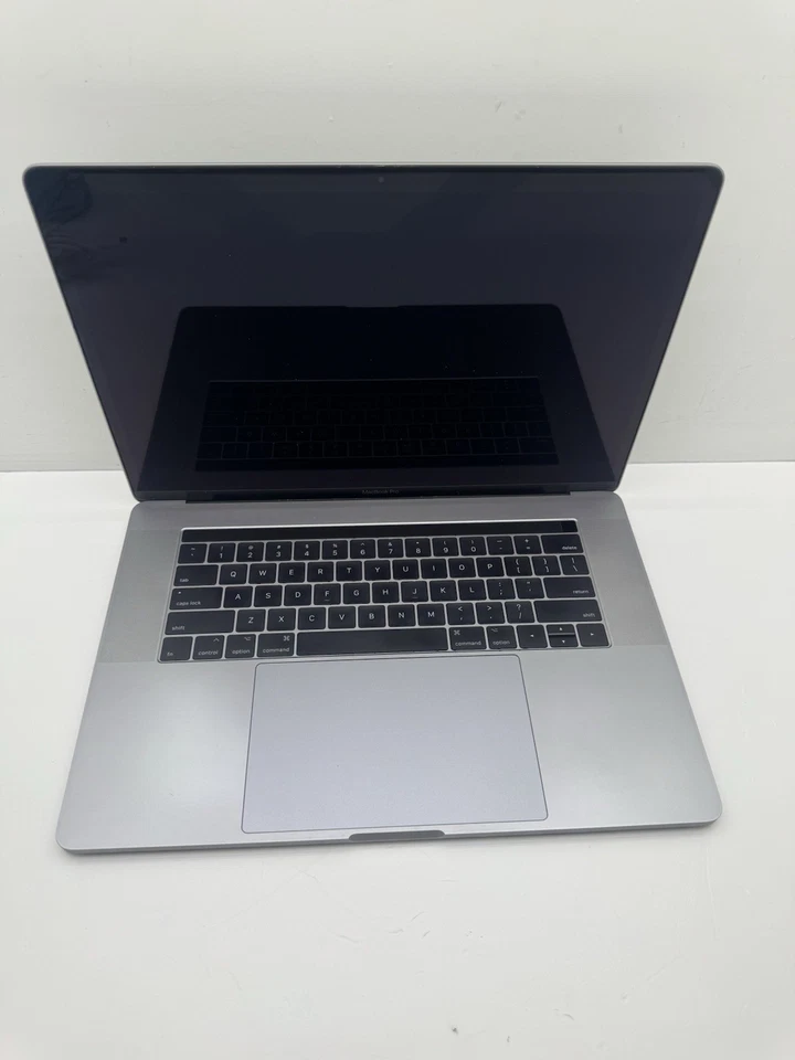 💻 Apple MacBook Pro 15" Retina i7 16GB  256GB Pro 555 - 2017 -Touchbar Notebook - Bild 3 von 4